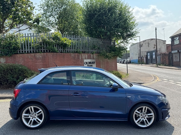 Used Audi A1 2011 for sale - 74989179: Photo 5