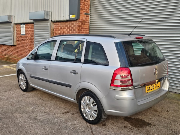 Used Vauxhall Zafira 2009 for sale - 73916517: Photo 12