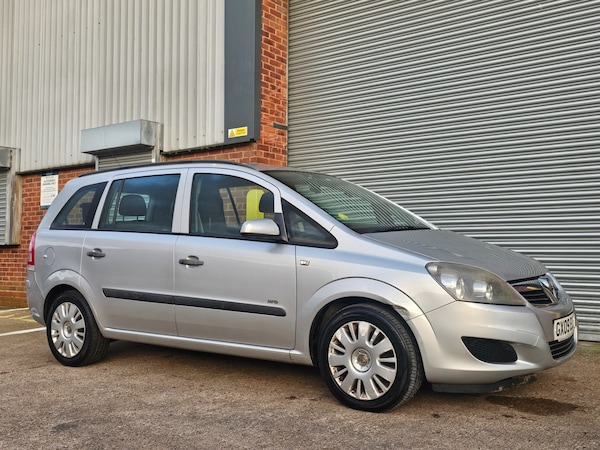 Used Vauxhall Zafira 2009 for sale - 73916517: Photo 3