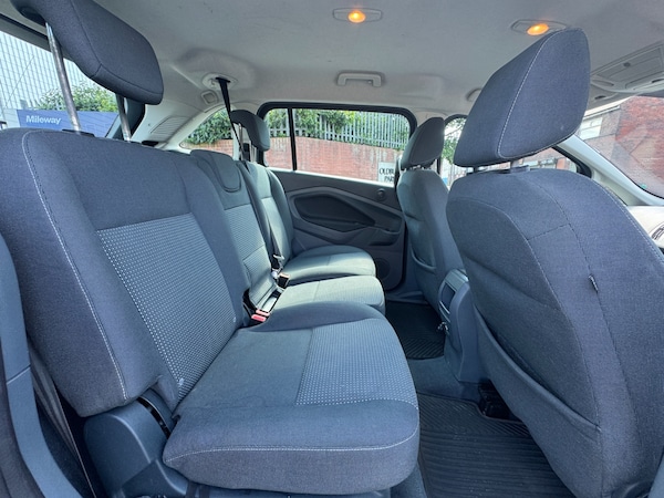 Used Ford Grand C-Max 2015 for sale - 75115949: Photo 15