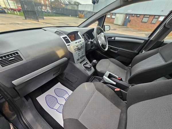 Used Vauxhall Zafira 2010 for sale - 73958961: Photo 11