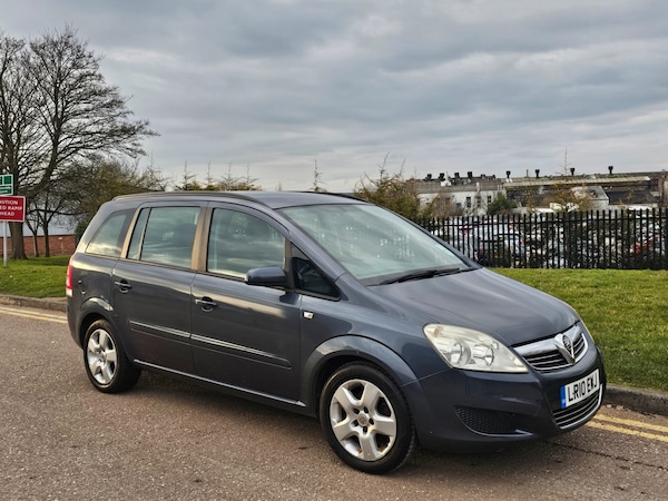 Used Vauxhall Zafira 2010 for sale - 73958961: Photo 1