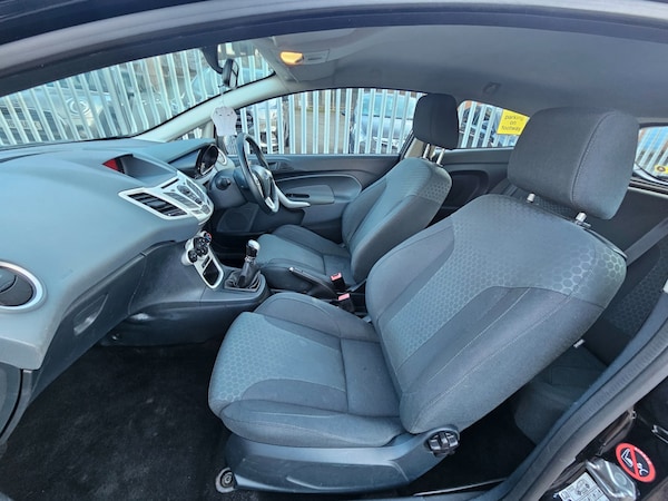 Used Ford Fiesta 2011 for sale - 73848637: Photo 15