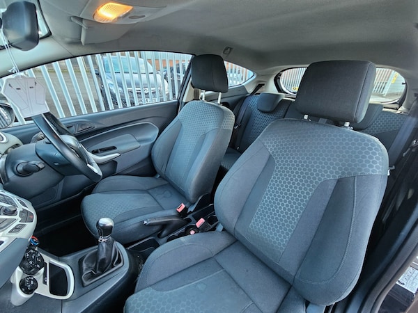 Used Ford Fiesta 2011 for sale - 73848637: Photo 16