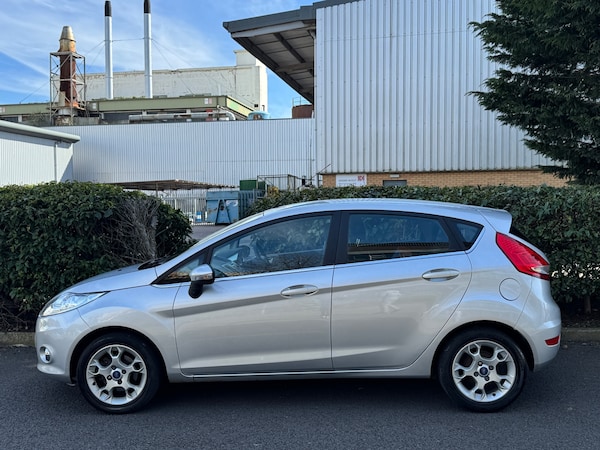 Used Ford Fiesta 2011 for sale - 74208143: Photo 4