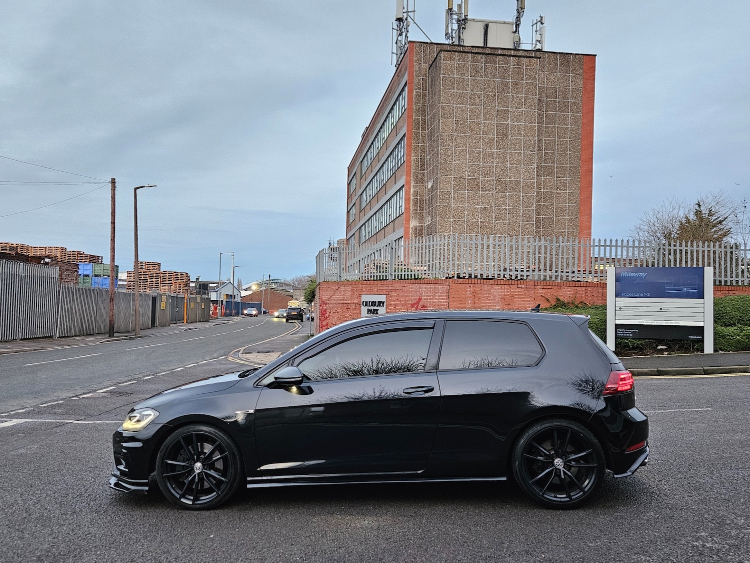 Used Volkswagen Golf 2018 for sale - 77204997: Photo 8