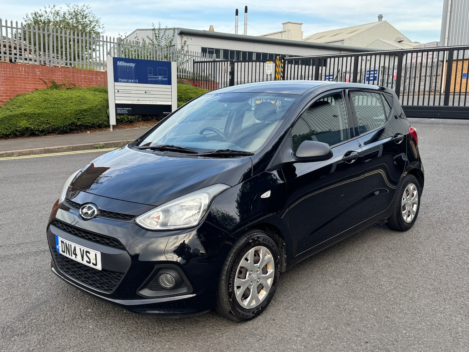 Used Hyundai i10 2014 for sale - 75862728: Photo 10