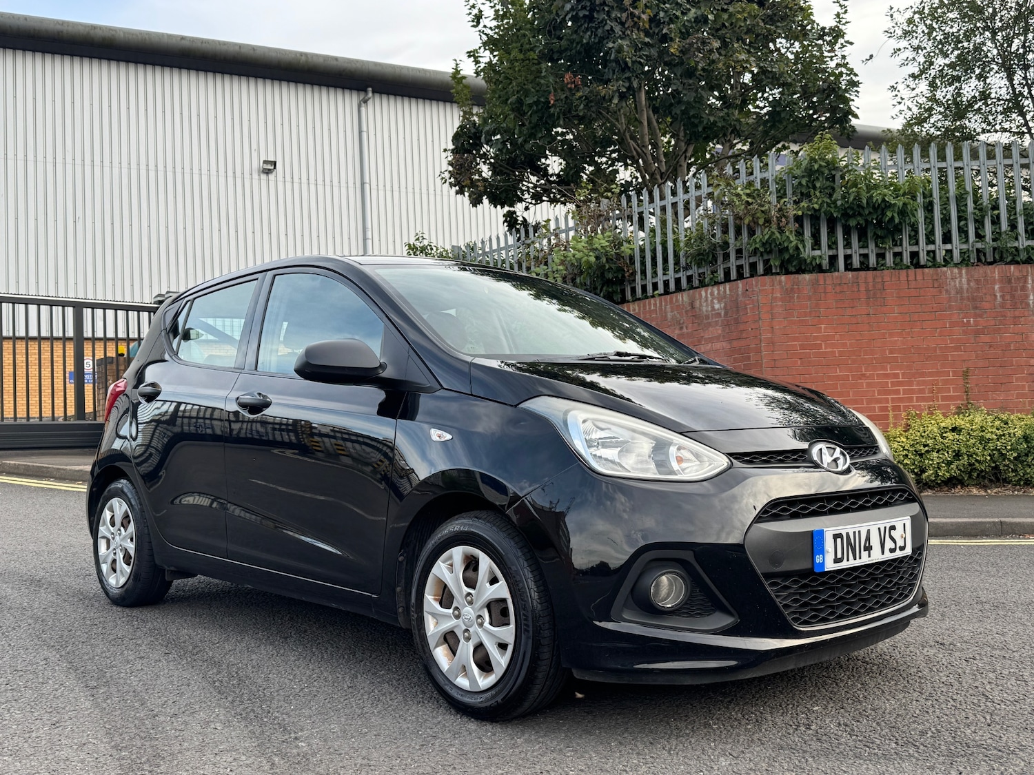 Used Hyundai i10 2014 for sale - 75862728: Photo 2