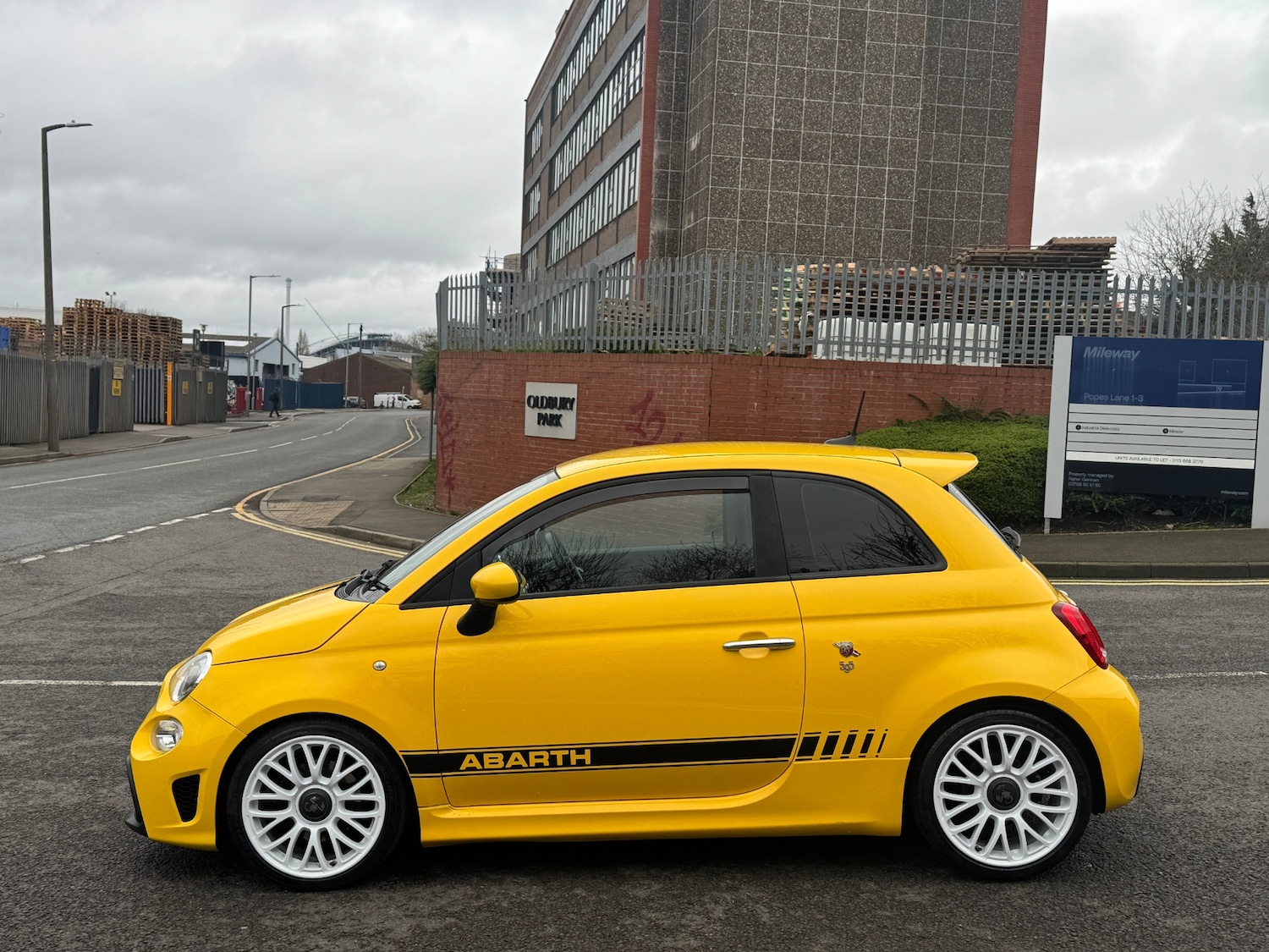 Used Abarth 595 2017 for sale - 77687730: Photo 9