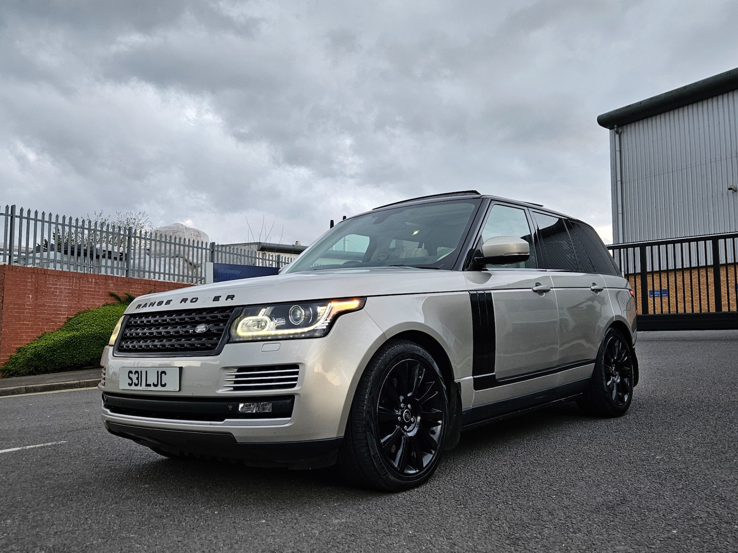Used Land Rover Range Rover 2013 for sale - 78102409: Photo 11