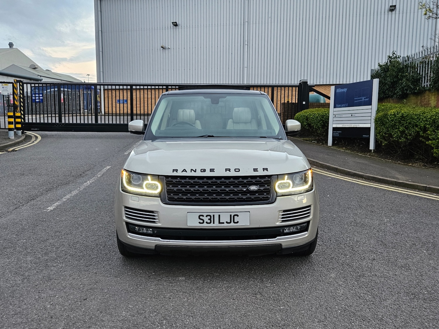 Used Land Rover Range Rover 2013 for sale - 78102409: Photo 12