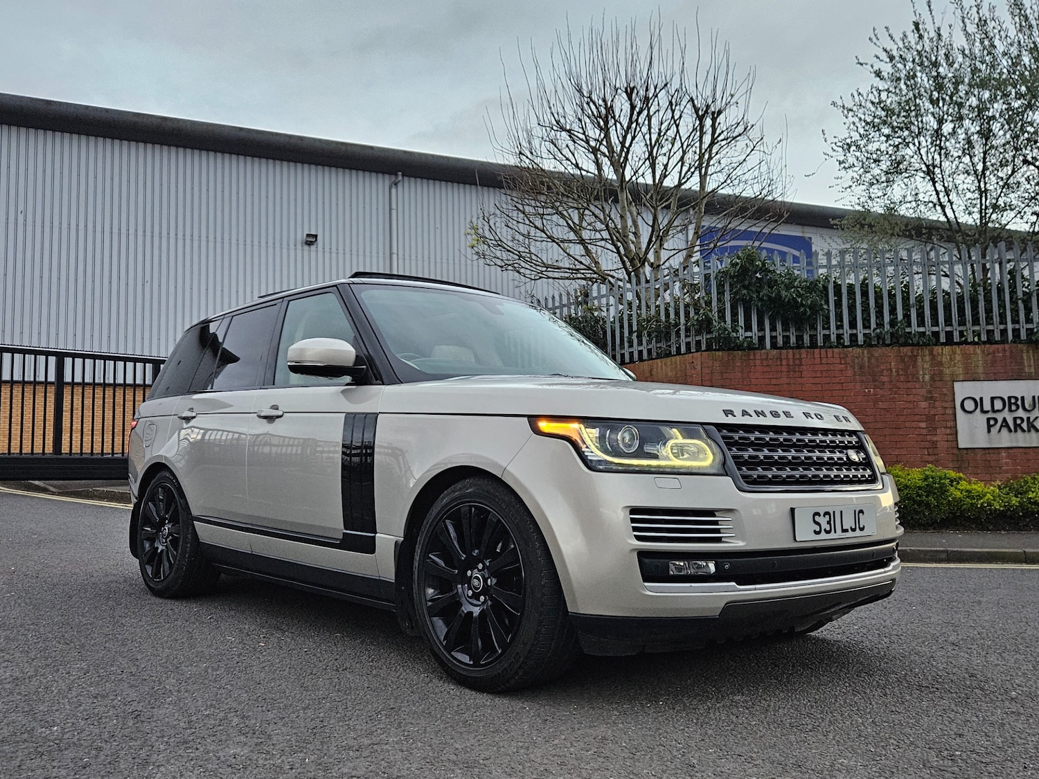 Used Land Rover Range Rover 2013 for sale - 78102409: Photo 2