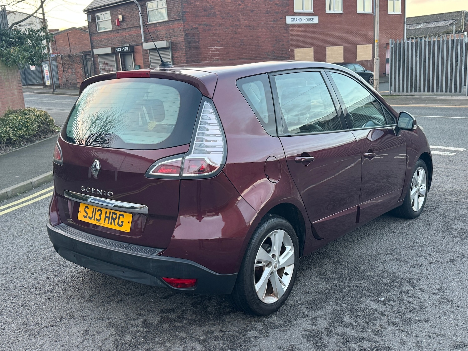 Used Renault Scenic 2013 for sale - 77061702: Photo 6