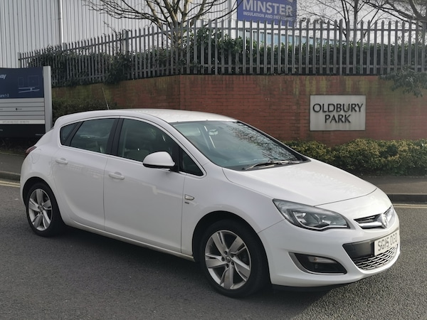 Used Vauxhall Astra 2015 for sale - 74041654: Photo 1