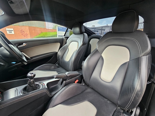 Used Audi TT 2010 for sale - 74454576: Photo 15
