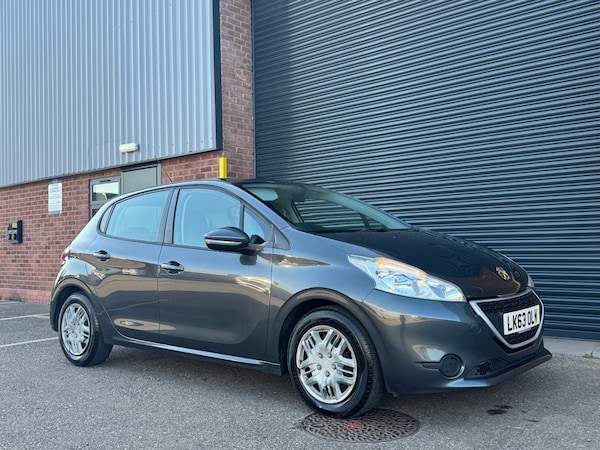 Used Peugeot 208 2013 for sale - 74322209: Photo 11