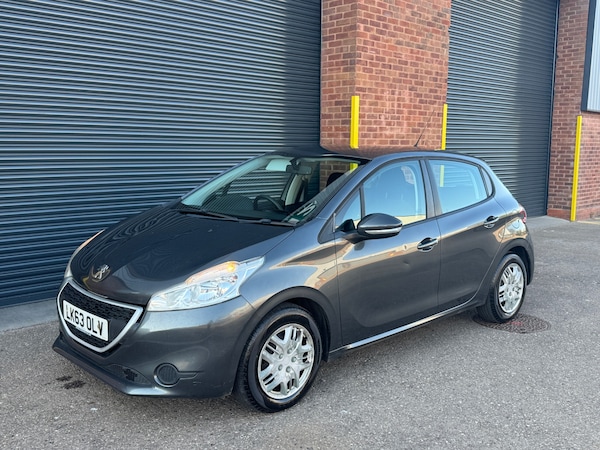 Used Peugeot 208 2013 for sale - 74322209: Photo 1