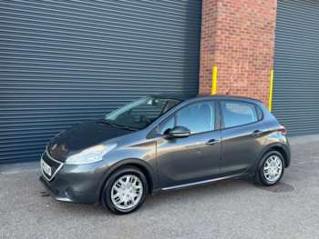 Used Peugeot 208 2013 for sale - 74322209: Photo