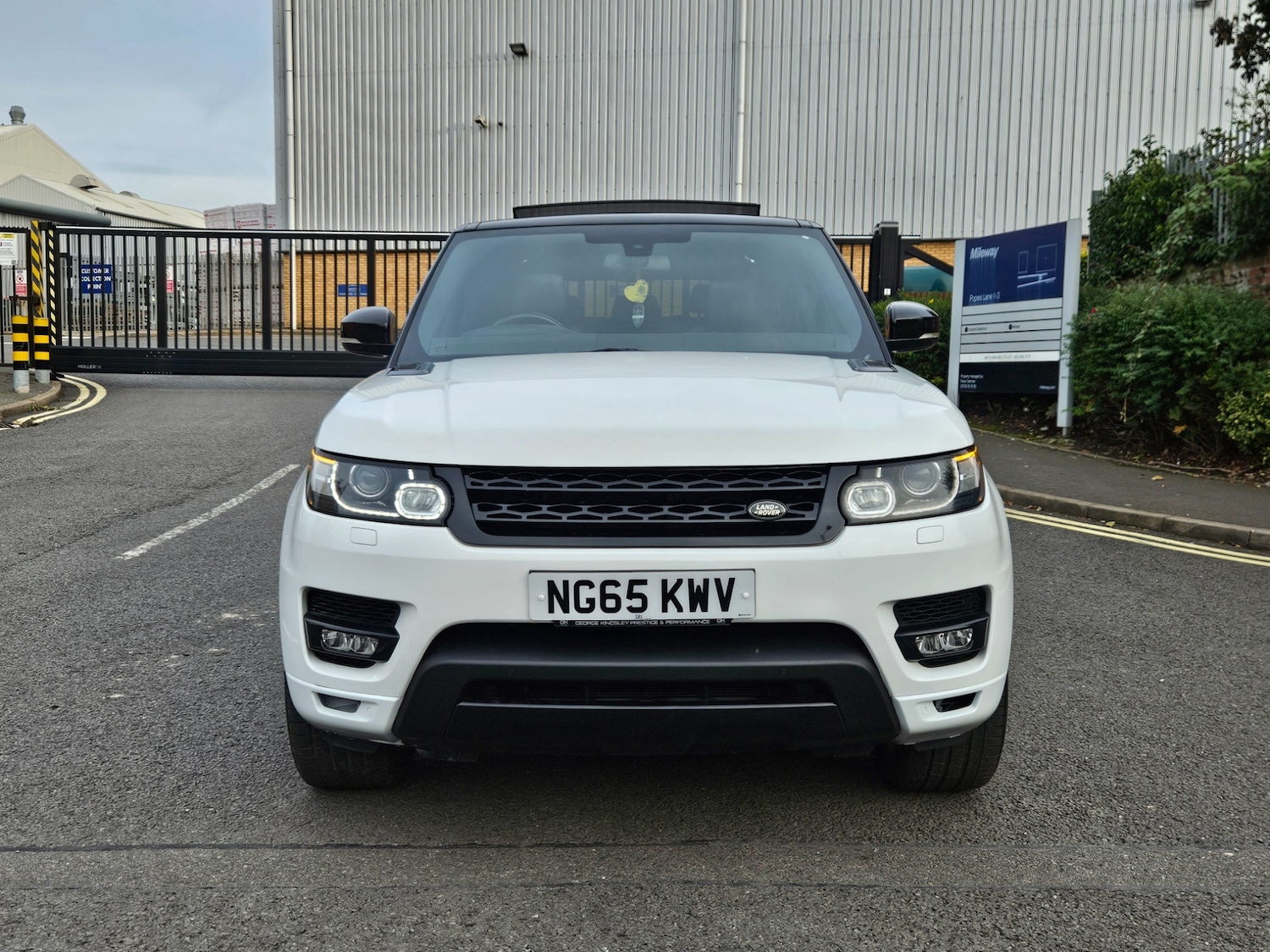 Used Land Rover Range Rover Sport 2015 for sale - 76017403: Photo 12