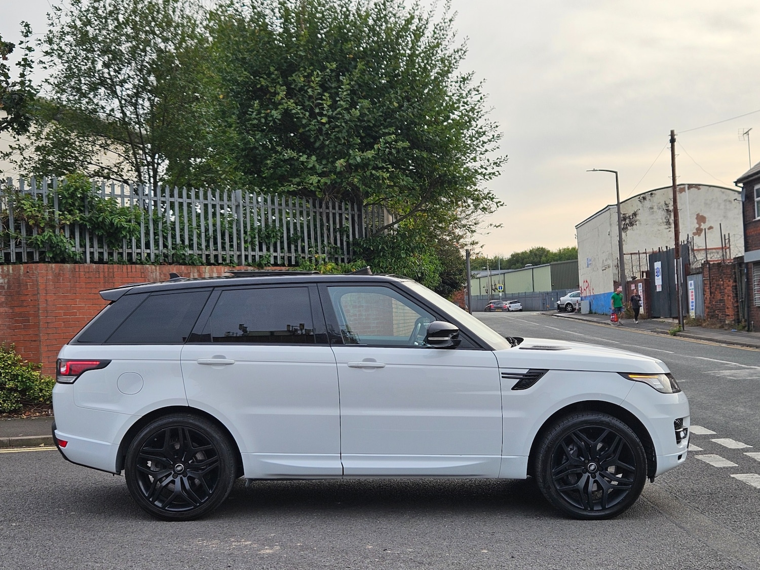 Used Land Rover Range Rover Sport 2015 for sale - 76017403: Photo 4