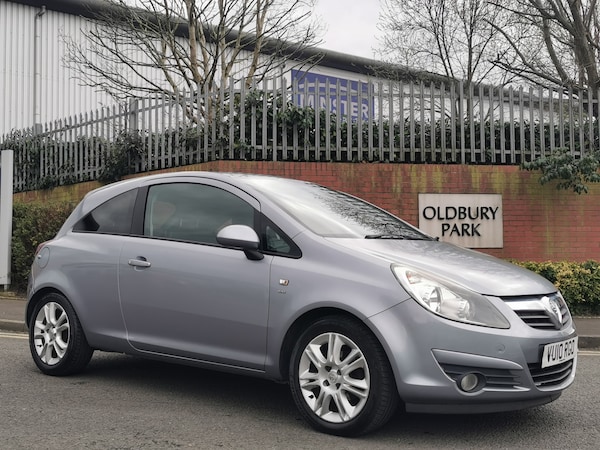 Used Vauxhall Corsa 2010 for sale - 74041631: Photo 2