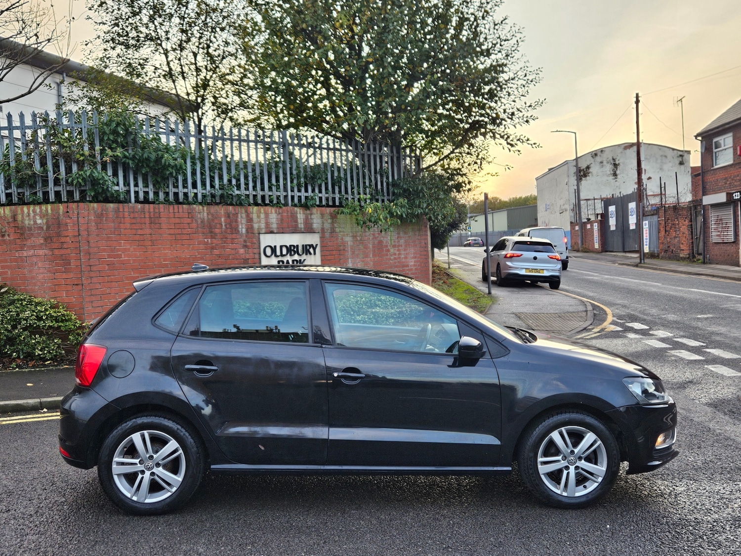 Used Volkswagen Polo 2016 for sale - 76672236: Photo 4