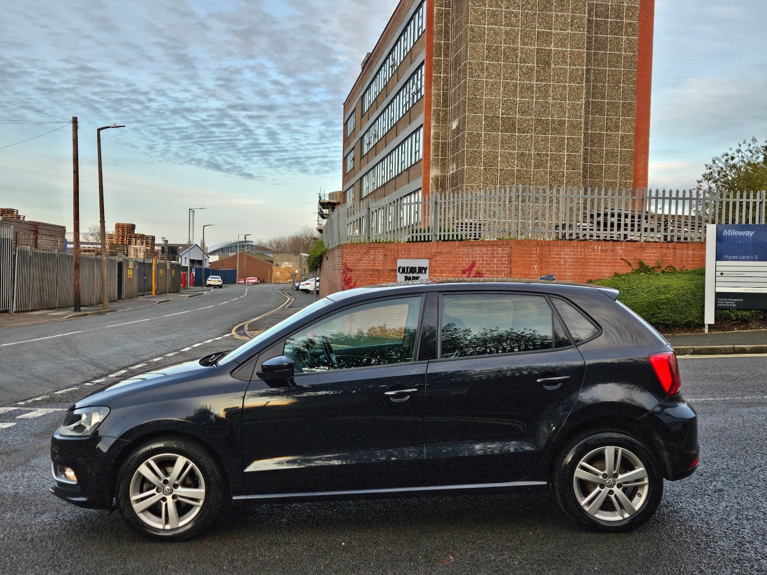 Used Volkswagen Polo 2016 for sale - 76672236: Photo 8