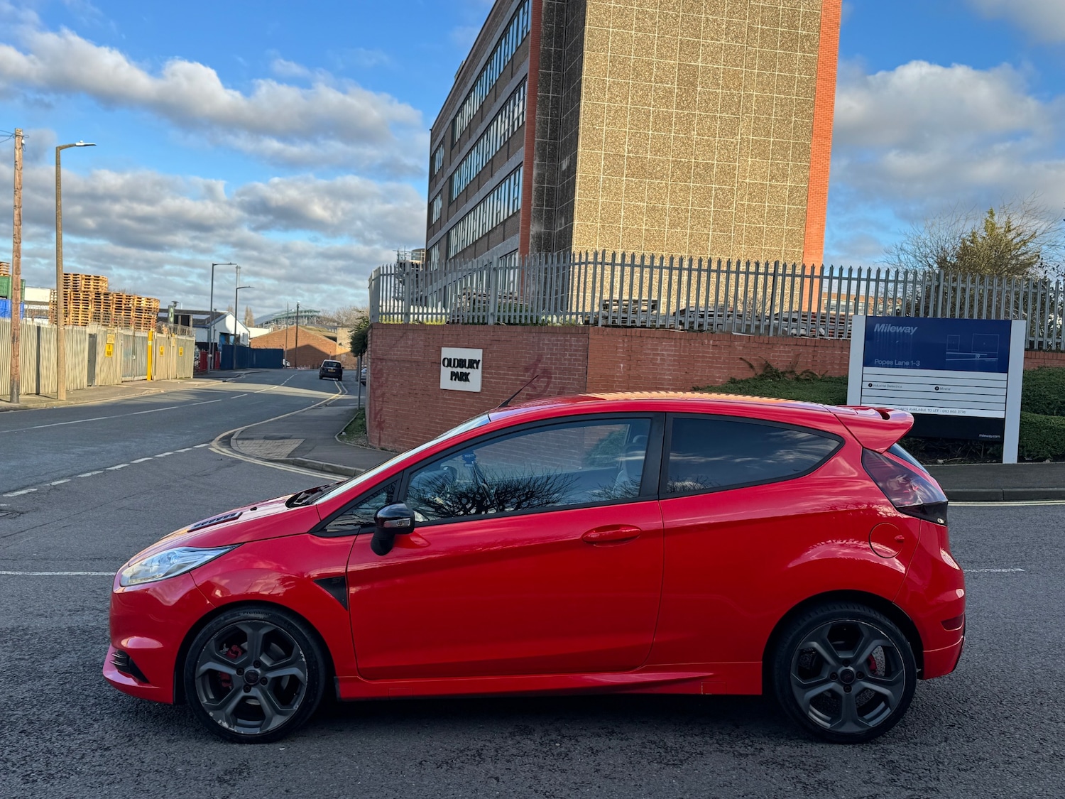 Used Ford Fiesta 2013 for sale - 77052630: Photo 9