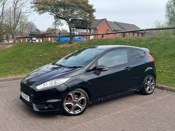 Used Ford Fiesta 2014 for sale - 74360474: Photo 3