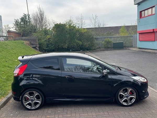 Used Ford Fiesta 2014 for sale - 74360474: Photo 8