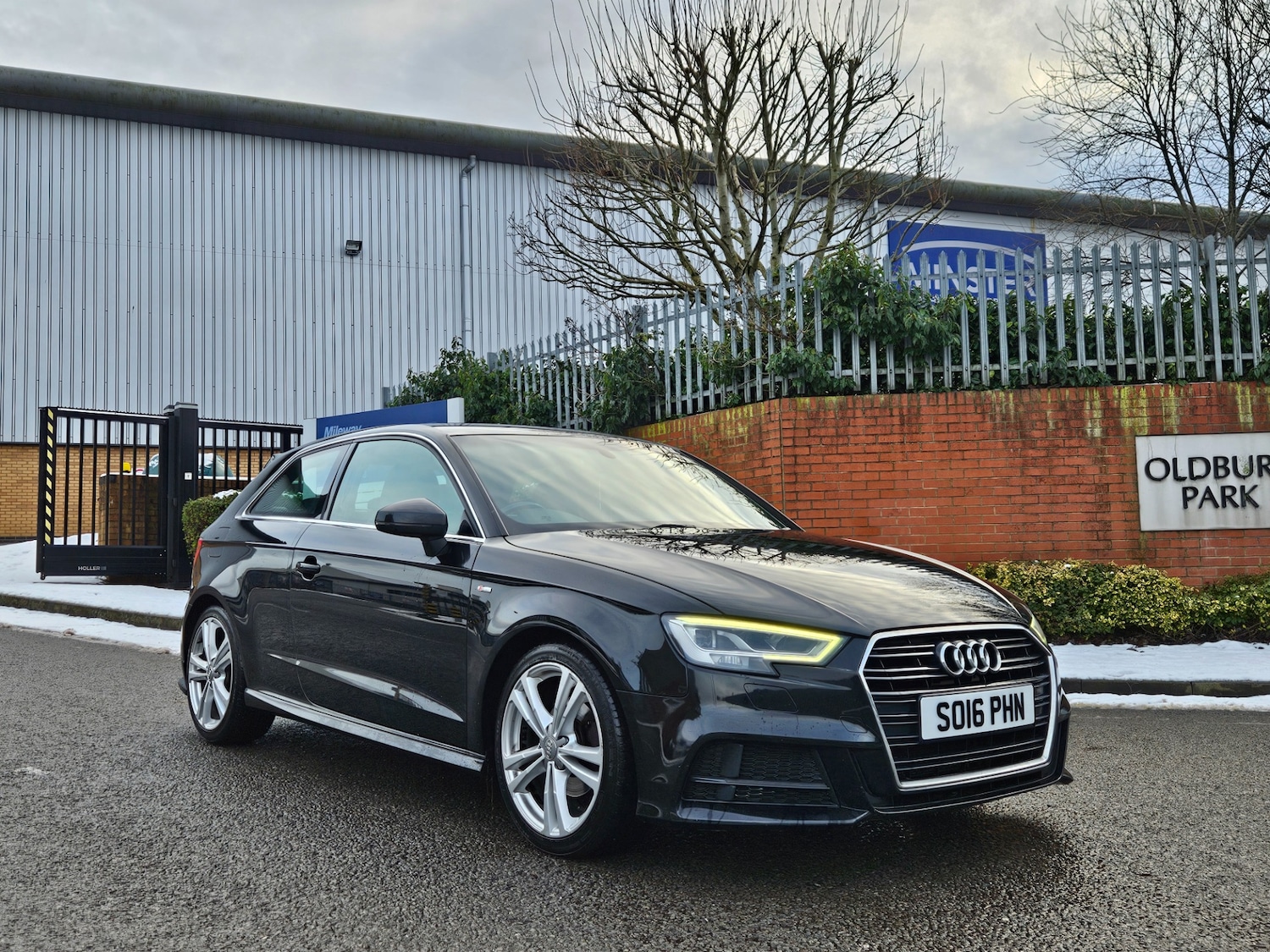 Used Audi A3 2016 for sale - 77121291: Photo 2