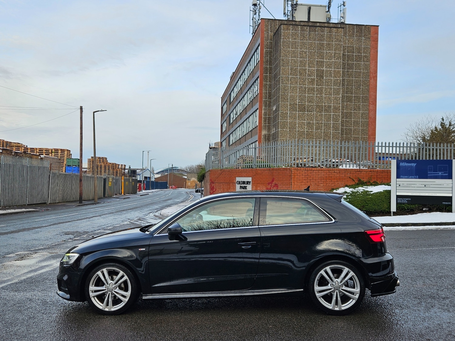 Used Audi A3 2016 for sale - 77121291: Photo 8