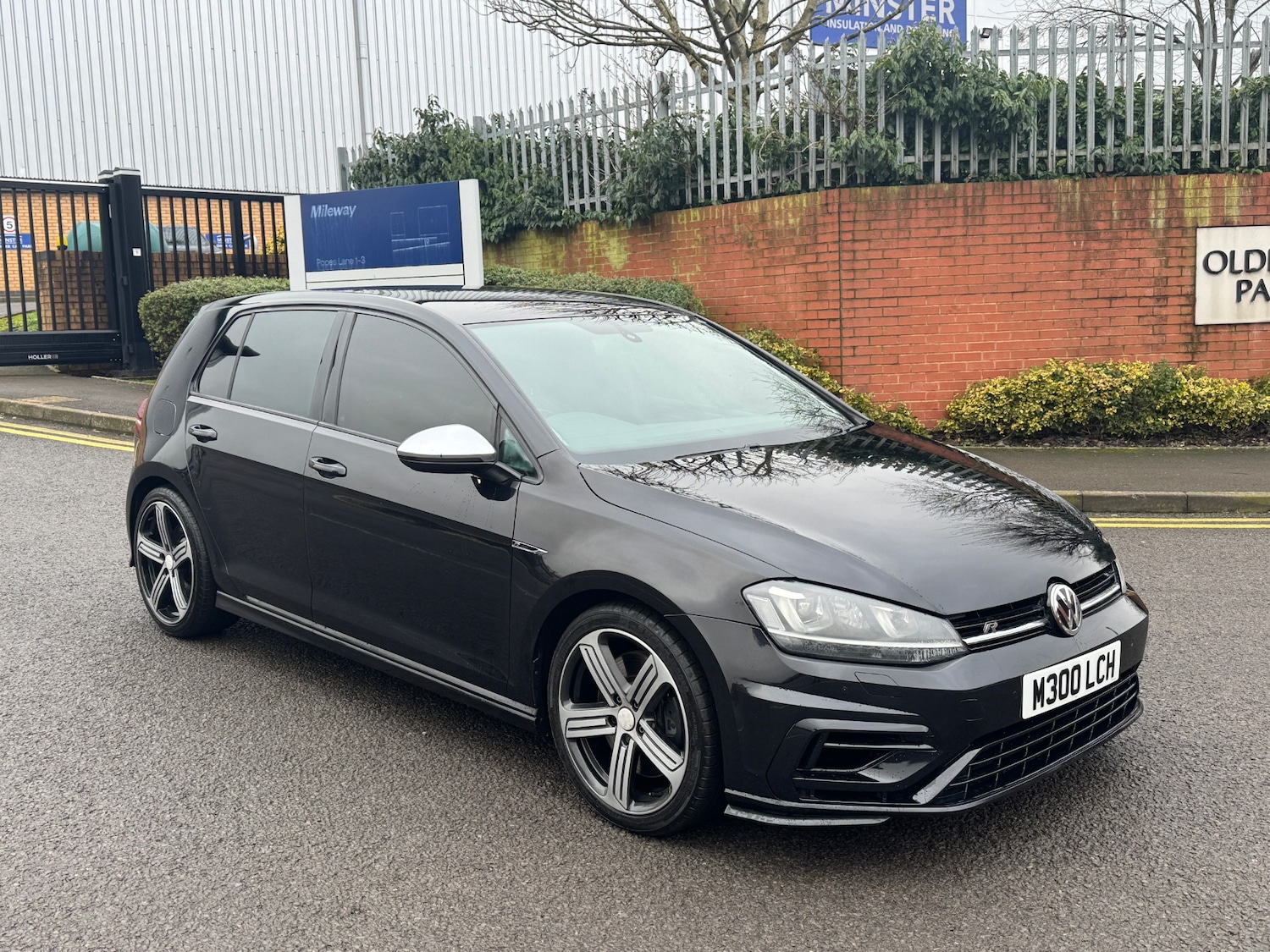 Used Volkswagen Golf 2014 for sale - 77370197: Photo 1