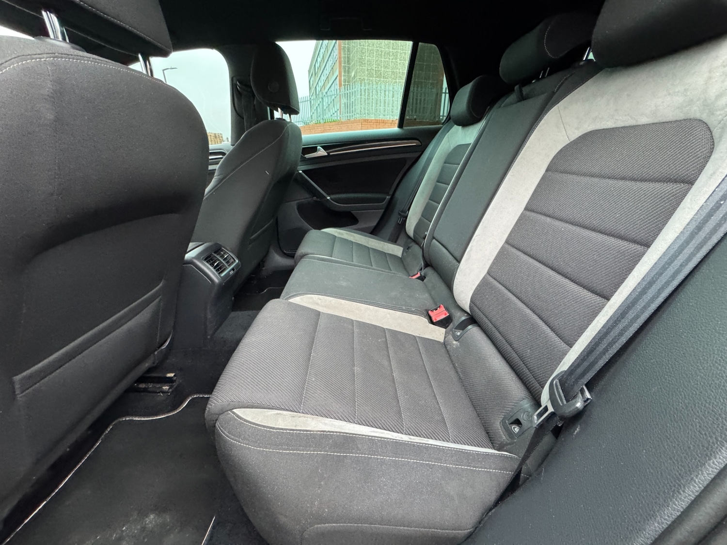 Used Volkswagen Golf 2014 for sale - 77370197: Photo 16