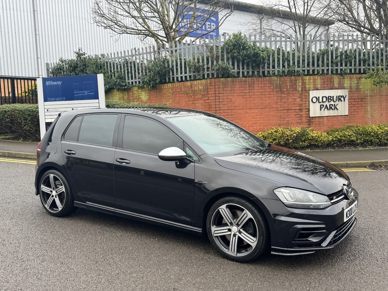 Used Volkswagen Golf 2014 for sale - 77370197: Photo 3