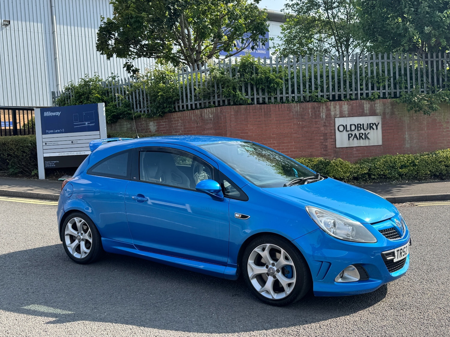 Used Vauxhall Corsa 2008 for sale - 76154145: Photo 4