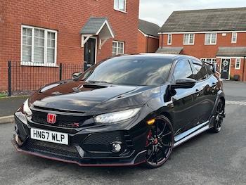 Used Honda Civic 2017 for sale - 77059555: Photo