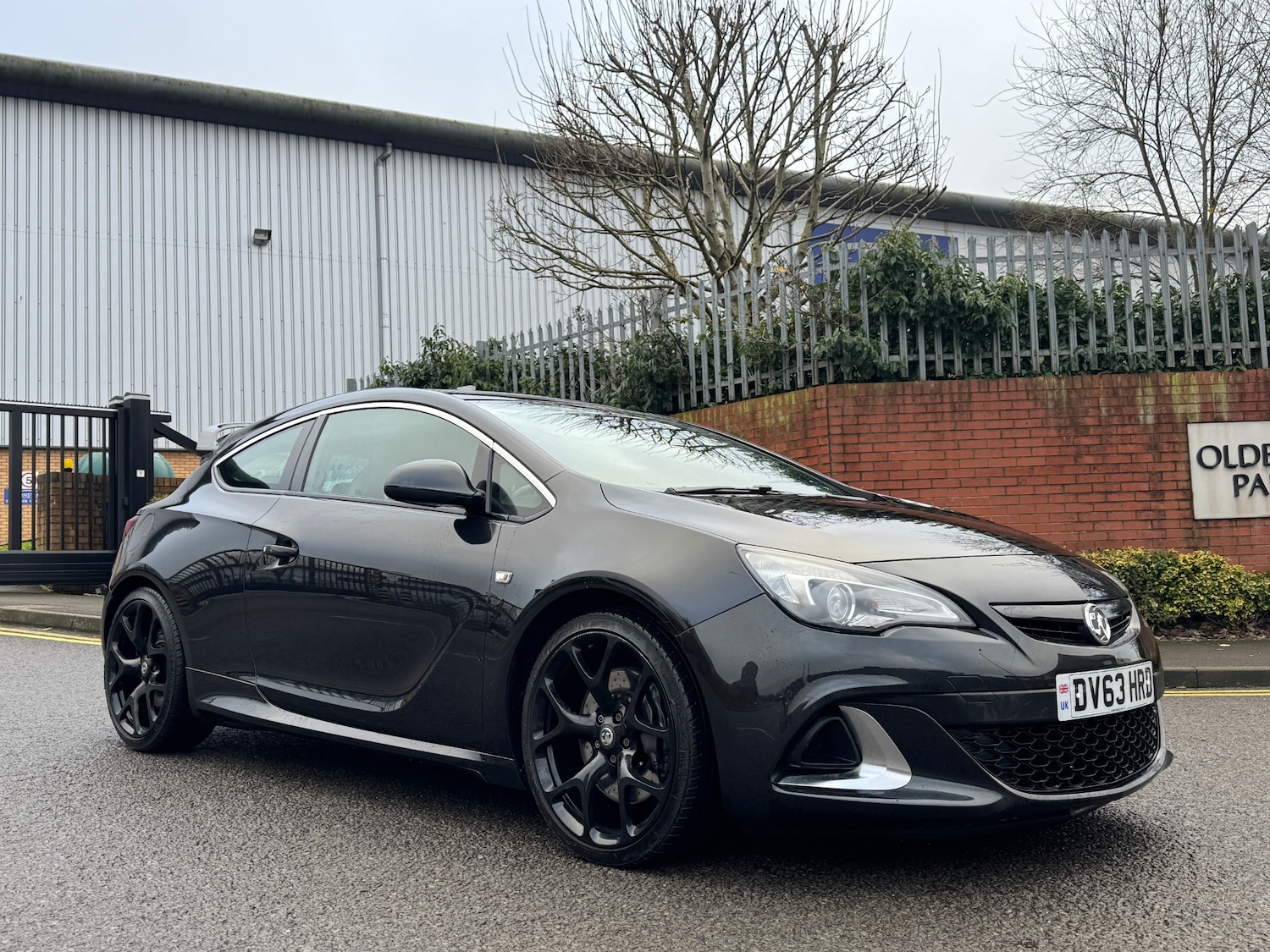 Used Vauxhall Astra GTC 2013 for sale - 77052620: Photo 2