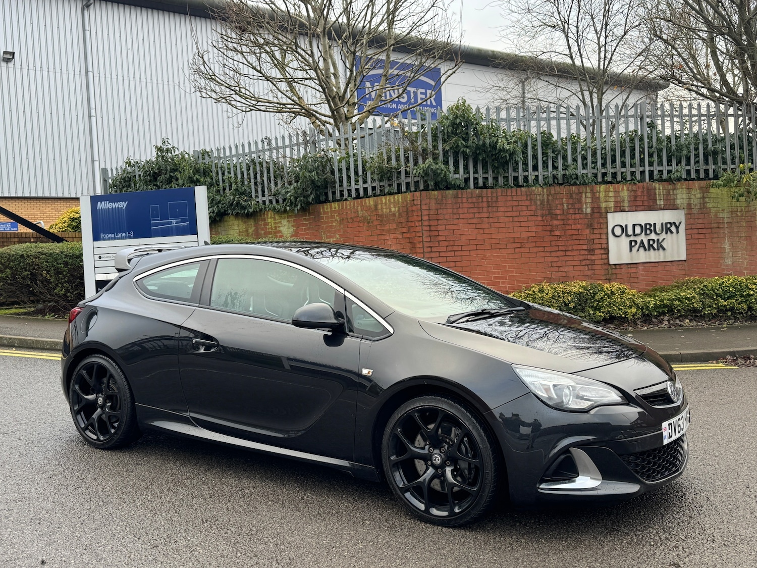 Used Vauxhall Astra GTC 2013 for sale - 77052620: Photo 3
