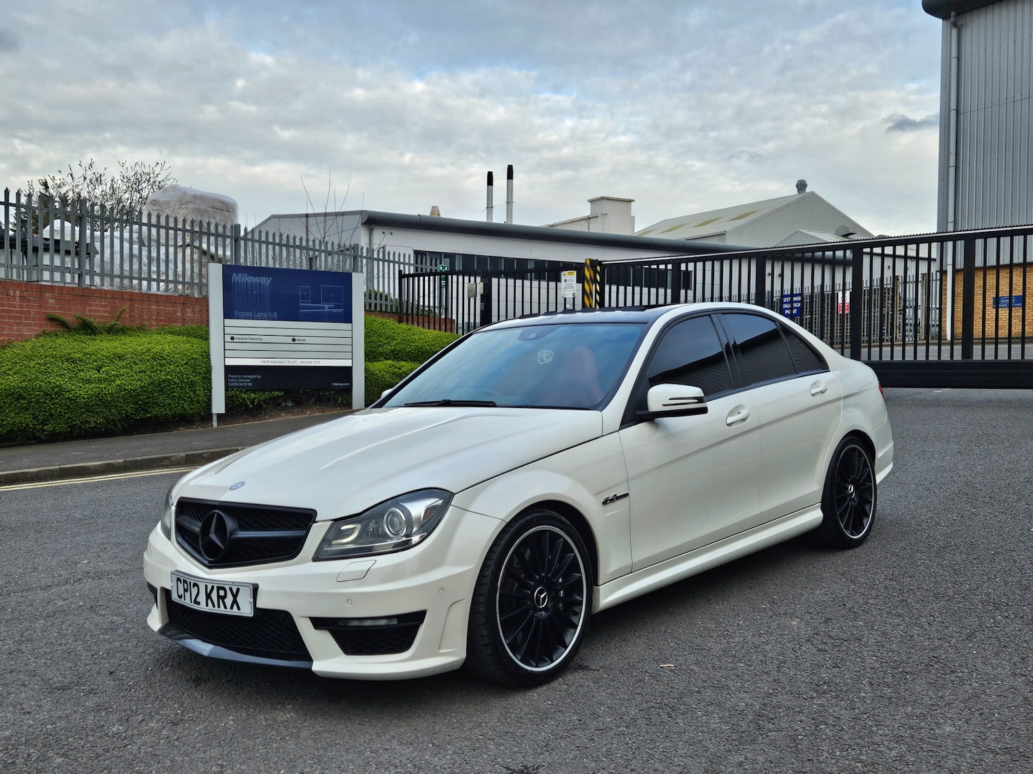 Used Mercedes-Benz C Class 2012 for sale - 78135470: Photo 10