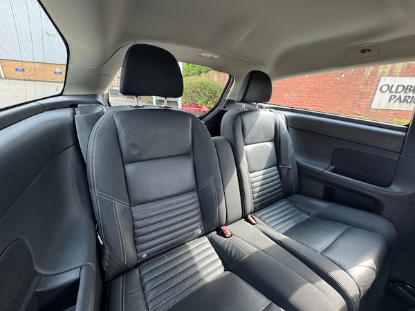 Used Volvo C30 2012 for sale - 74588116: Photo 16