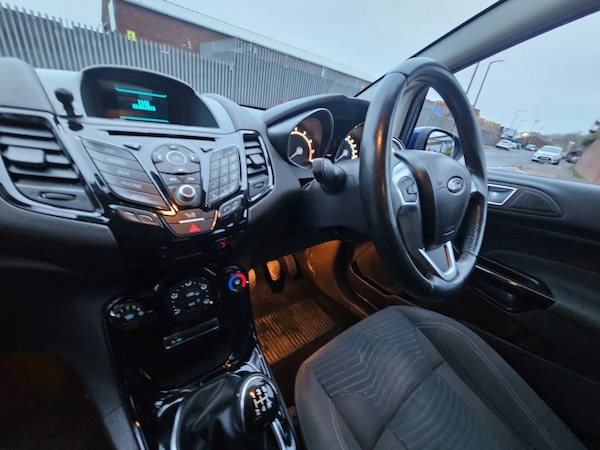 Used Ford Fiesta 2015 for sale - 73733370: Photo 17