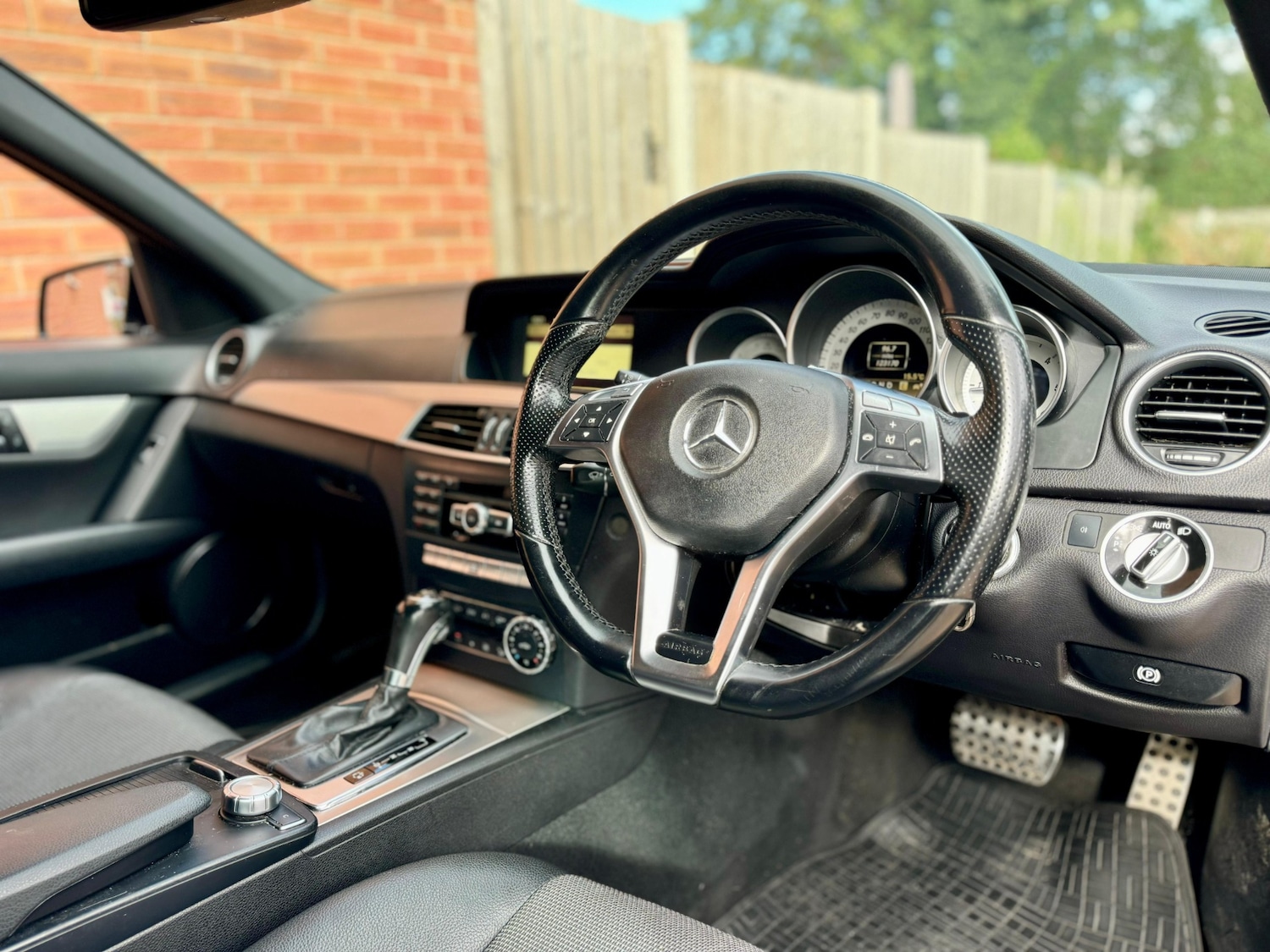 Used Mercedes-Benz C Class 2011 for sale - 77052658: Photo 14