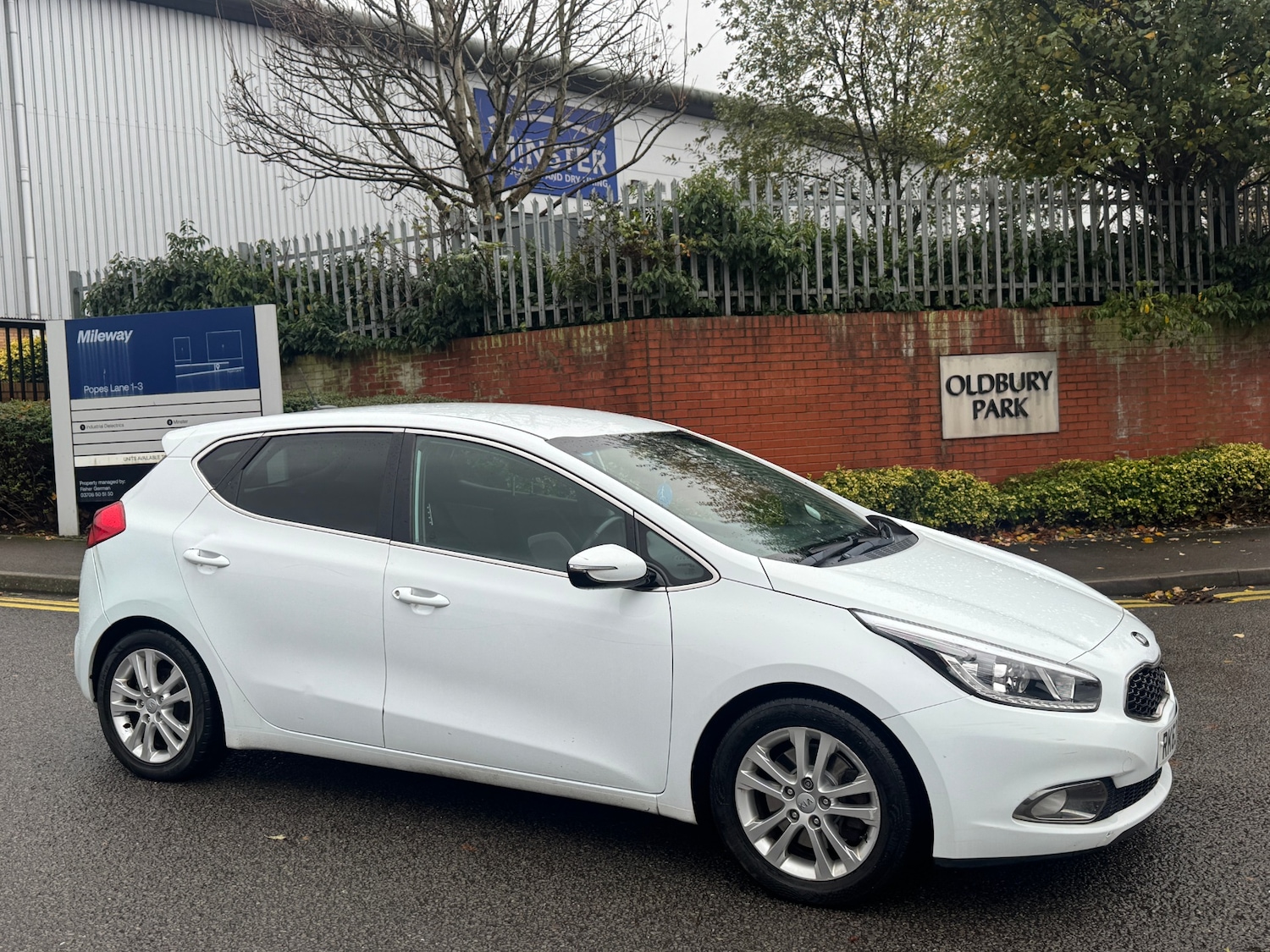 Used Kia Ceed 2013 for sale - 76672282: Photo 3