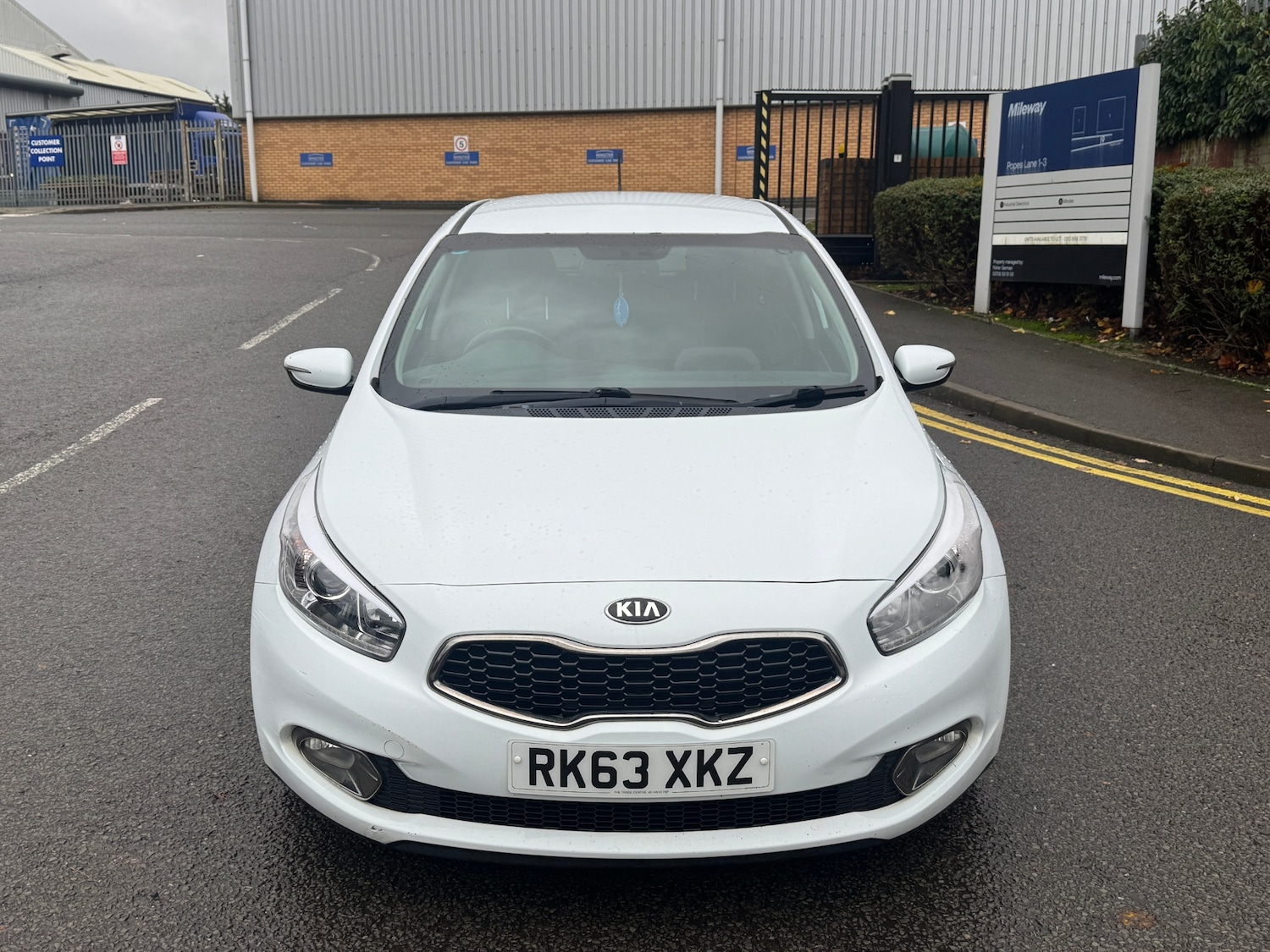 Used Kia Ceed 2013 for sale - 76672282: Photo 4