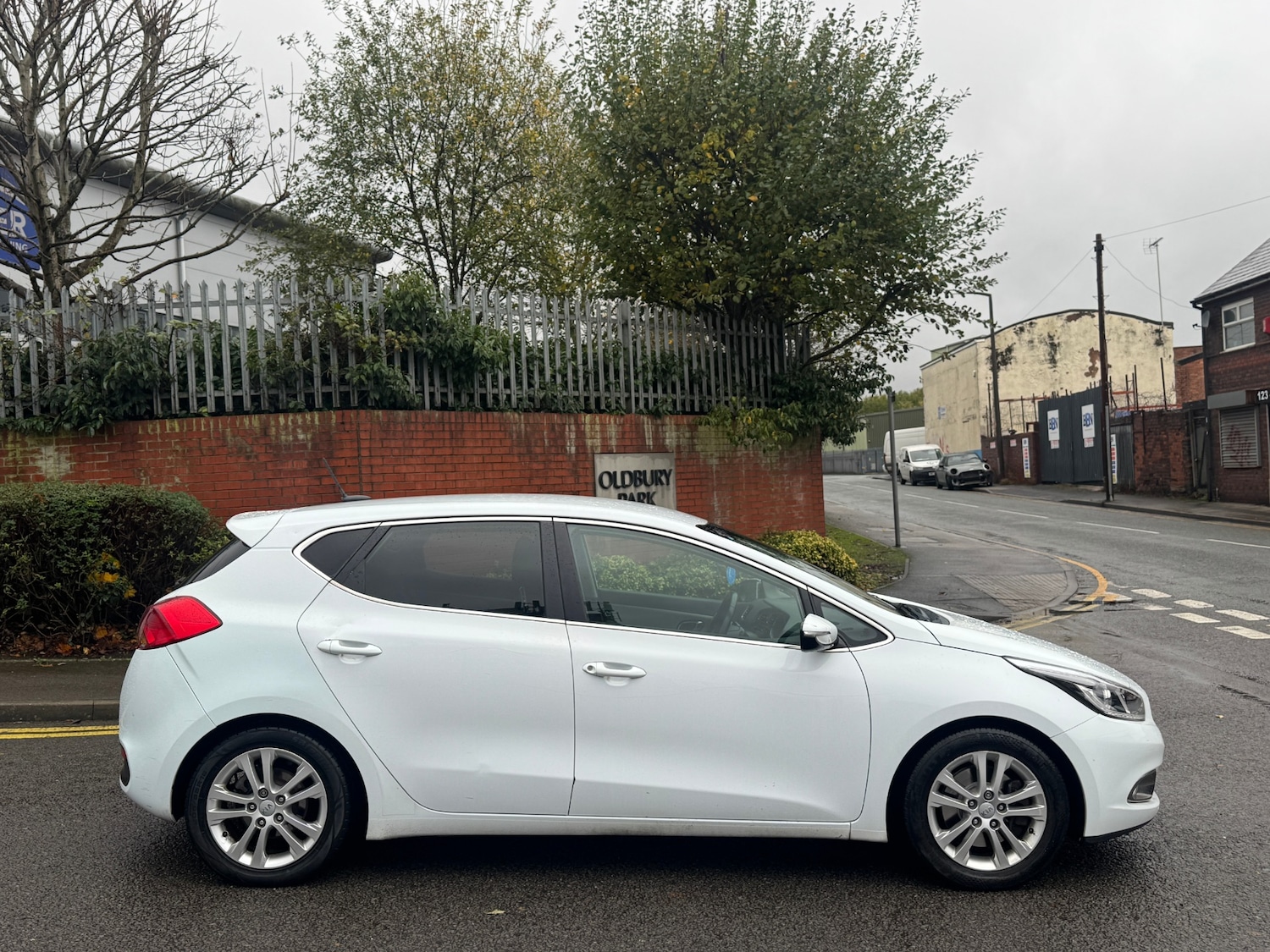 Used Kia Ceed 2013 for sale - 76672282: Photo 5