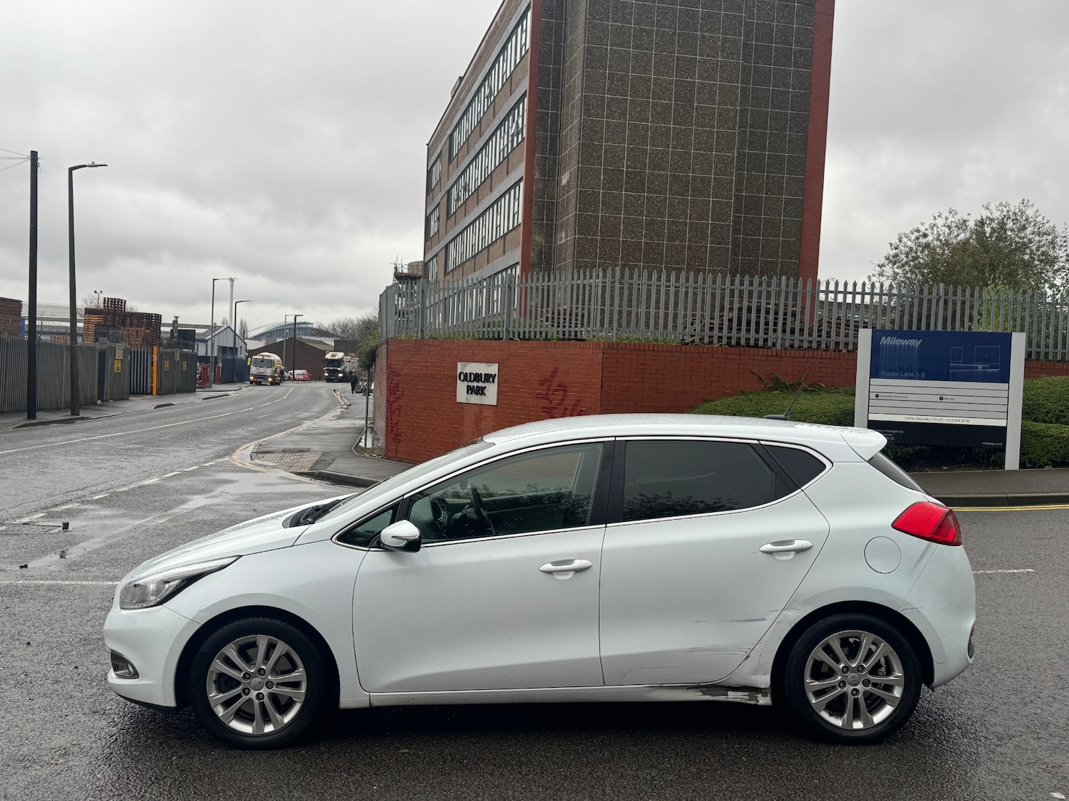 Used Kia Ceed 2013 for sale - 76672282: Photo 9