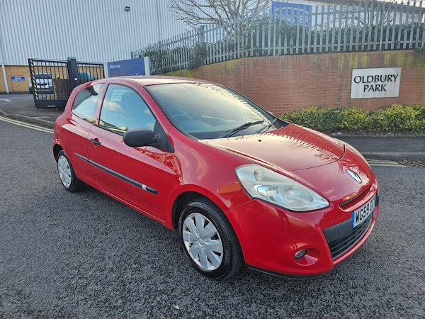 Used Renault Clio 2010 for sale - 73527718: Photo 1