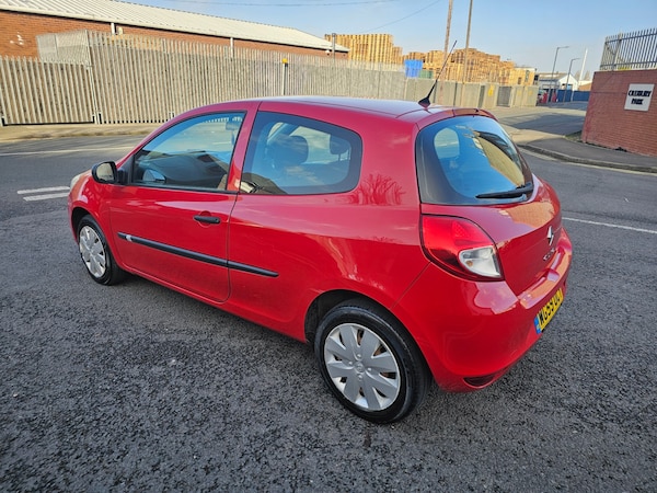 Used Renault Clio 2010 for sale - 73527718: Photo 9