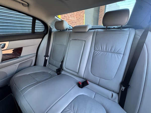 Used Jaguar XF 2009 for sale - 74682685: Photo 17